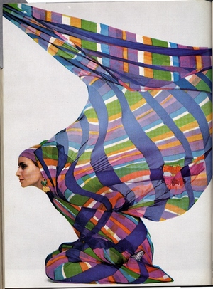 Harper s Bazaar, April 1968, fot. Guy Bourdin (Stocking boot, Beth Levine)
